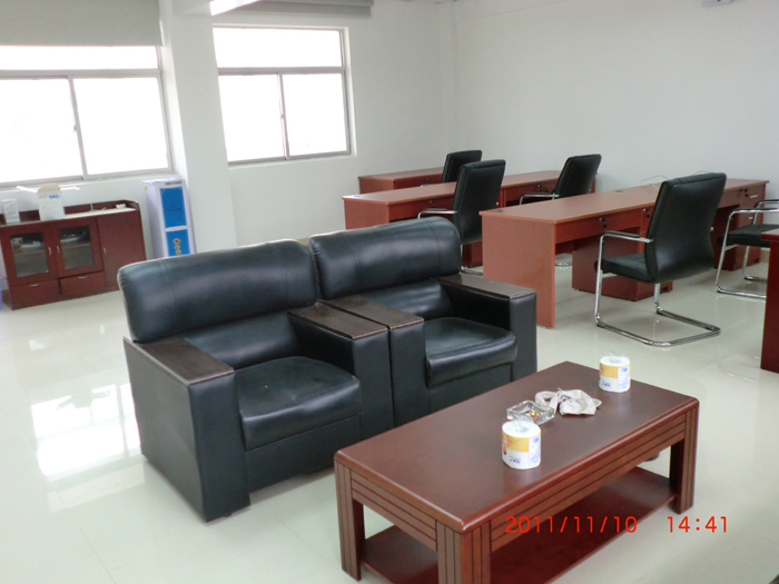 �����ֵ��k�T�k����-���y��Ƥɳ�l����ľ���